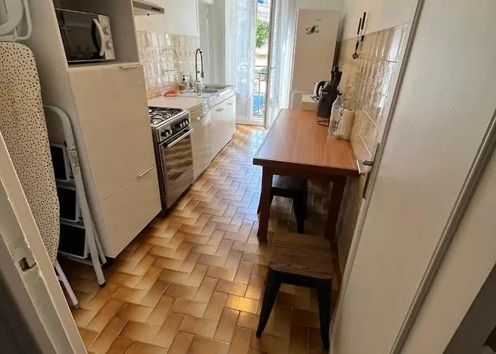 Jolie * Ajaccio (Corsica)